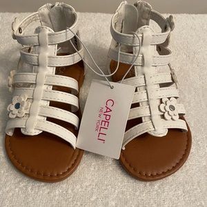 Capelli New York White Shoes Toddler/Girl. Zipper in Back. NWT. Size 8.#1040.